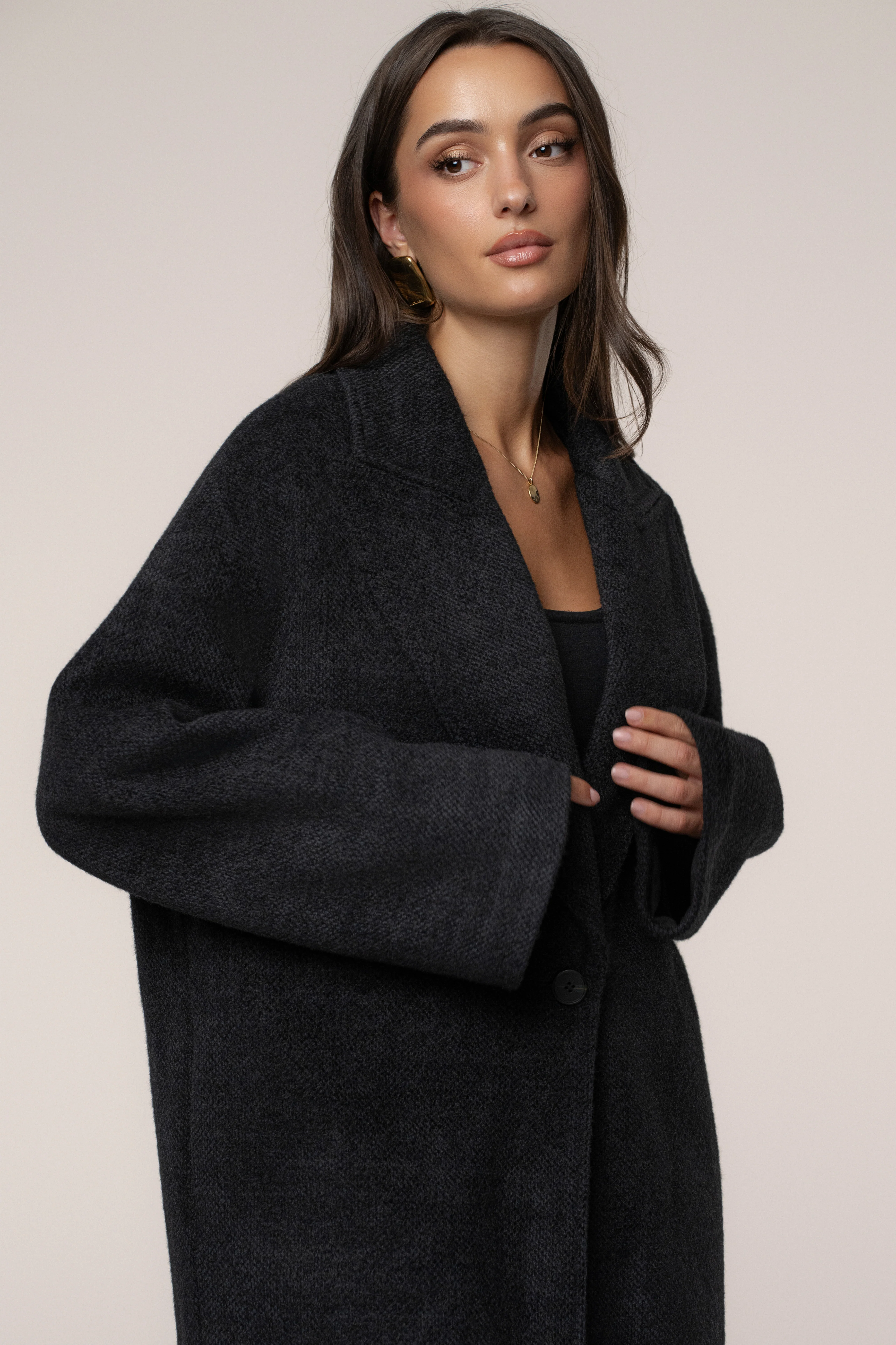 Black Dion Oversized Coat - Image 5